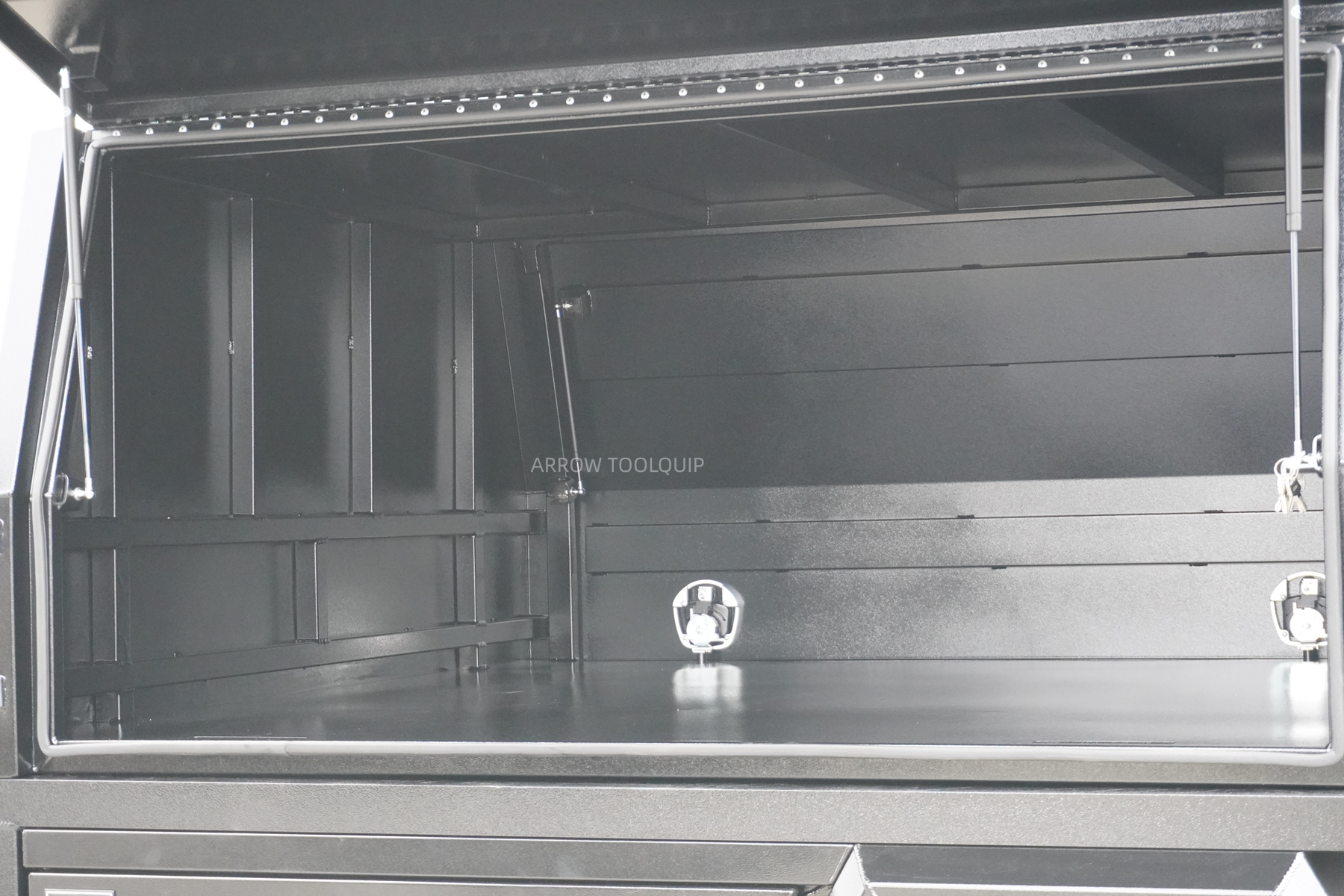 tray jack off canopy black